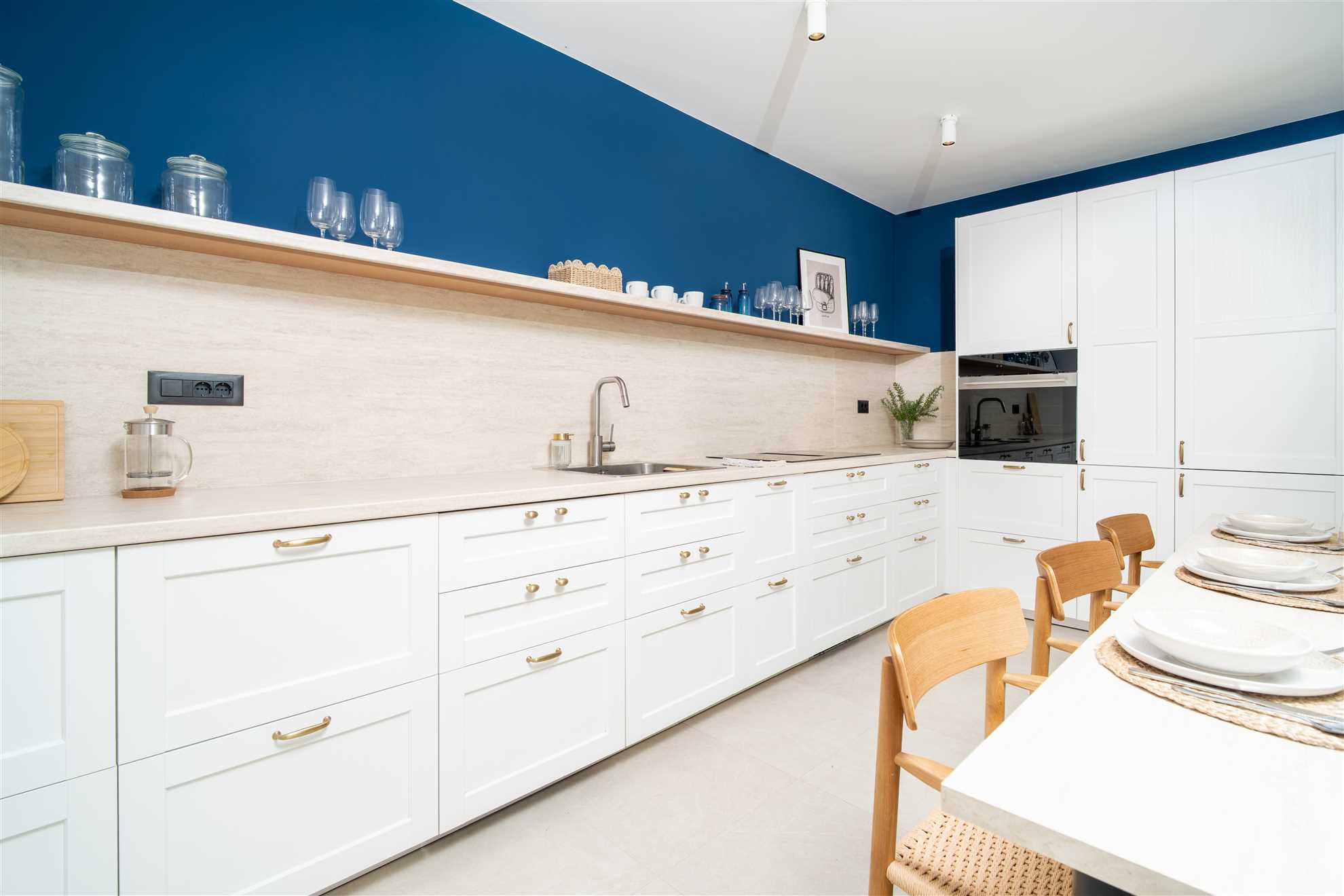 Villa Galeb - Spacious Family Apartment with Rooftop Terrace and Panoramic Sea View