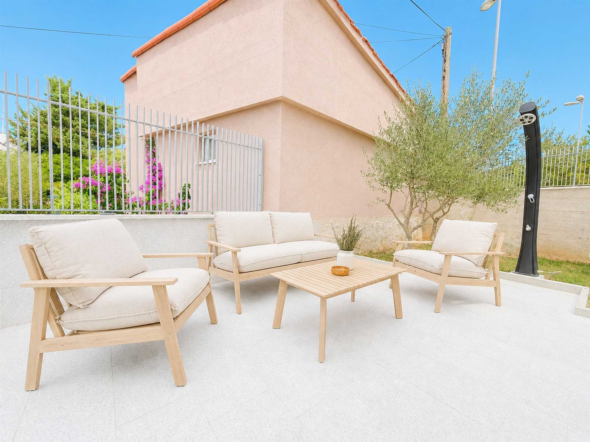 Villa Galeb - Apartment with Private Pool and Sea View