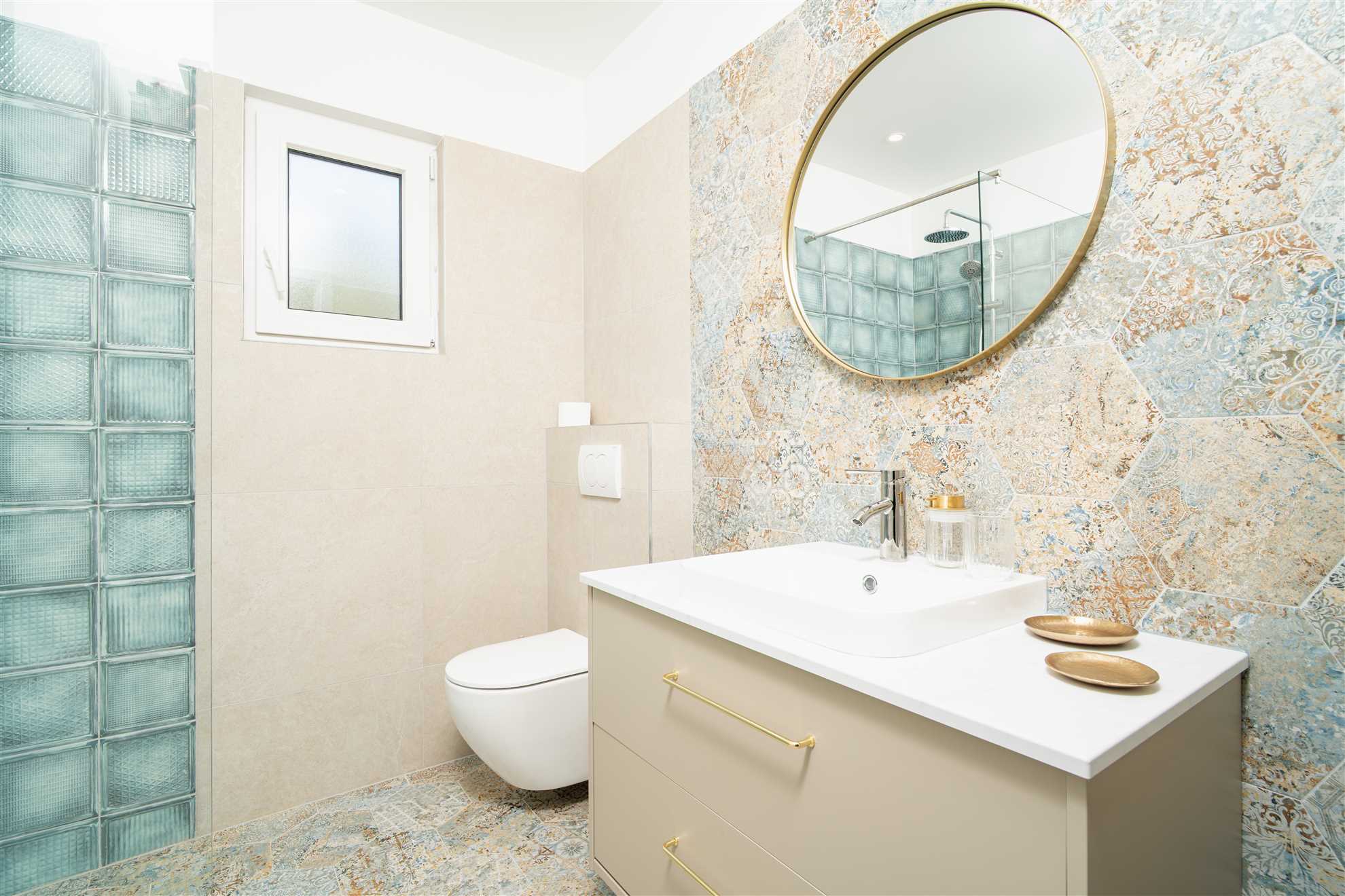 Villa Galeb - Apartment mit privatem Pool und Meerblick