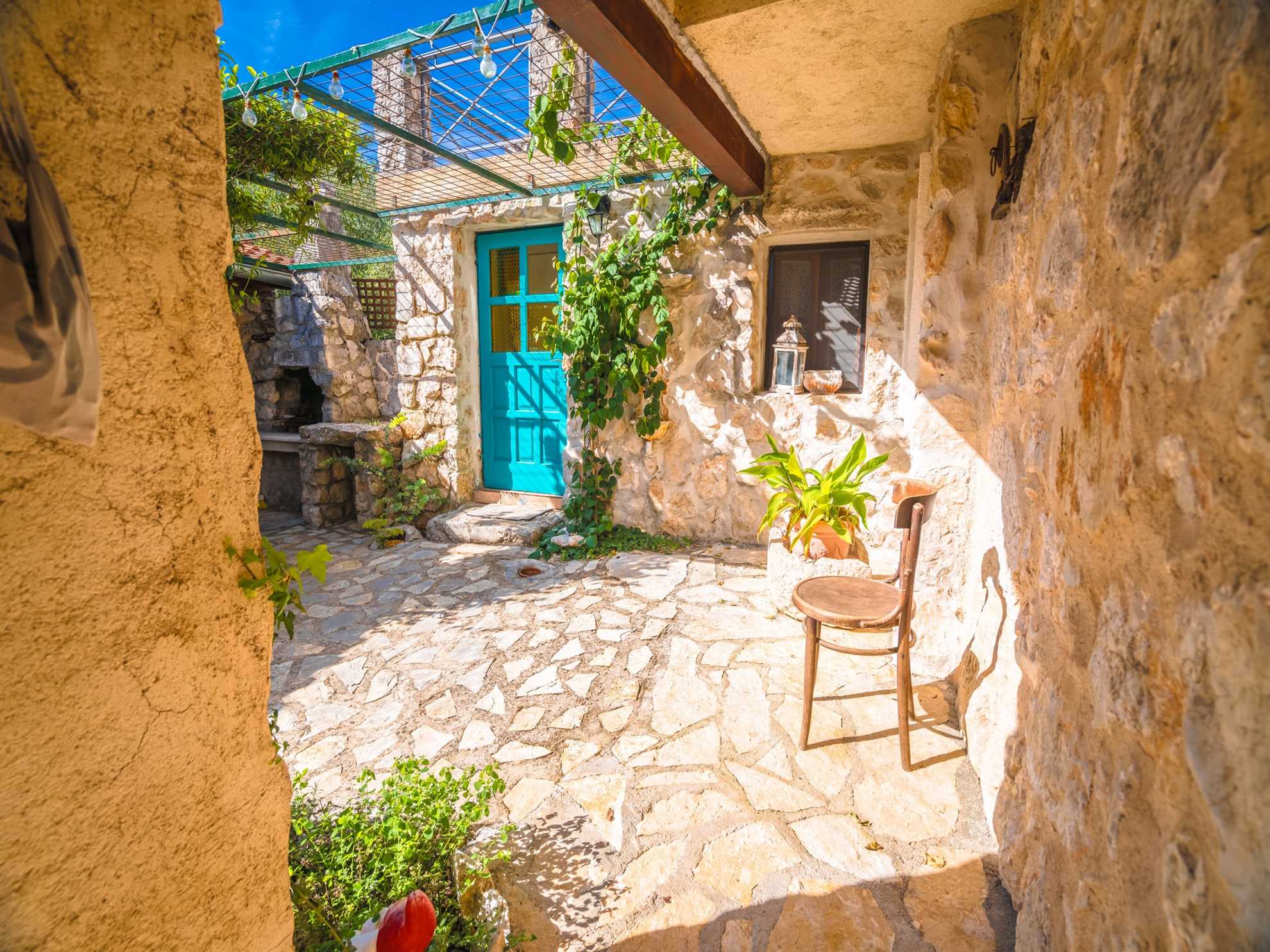 Villa Nana – Charming Stone Villa with Private Pool