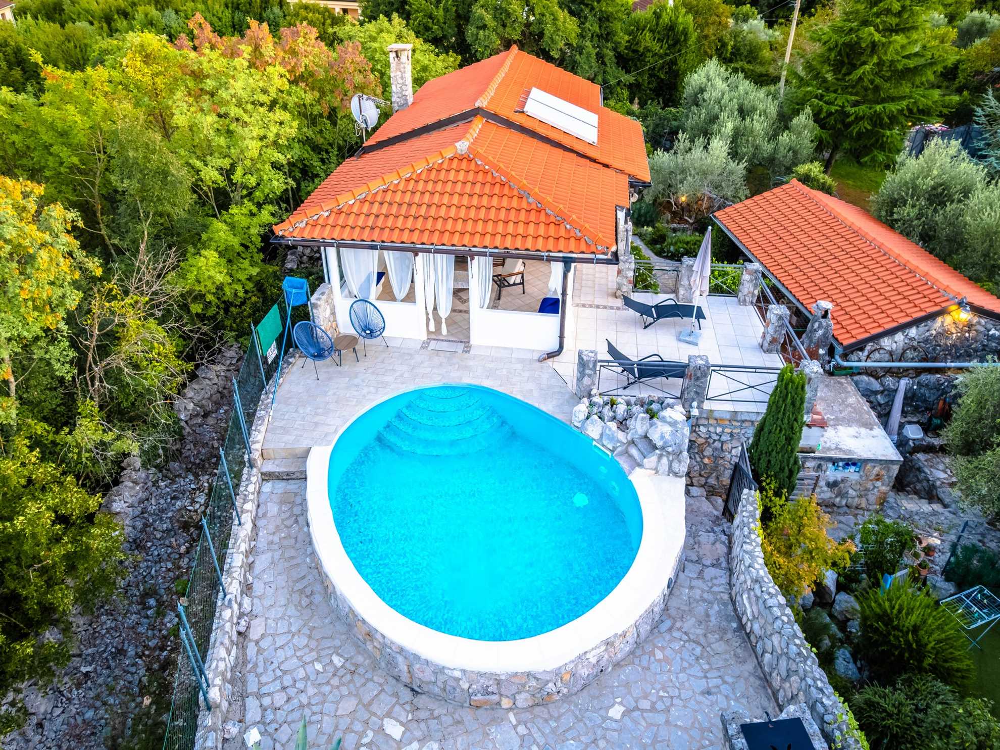 Villa Nana – Charming Stone Villa with Private Pool