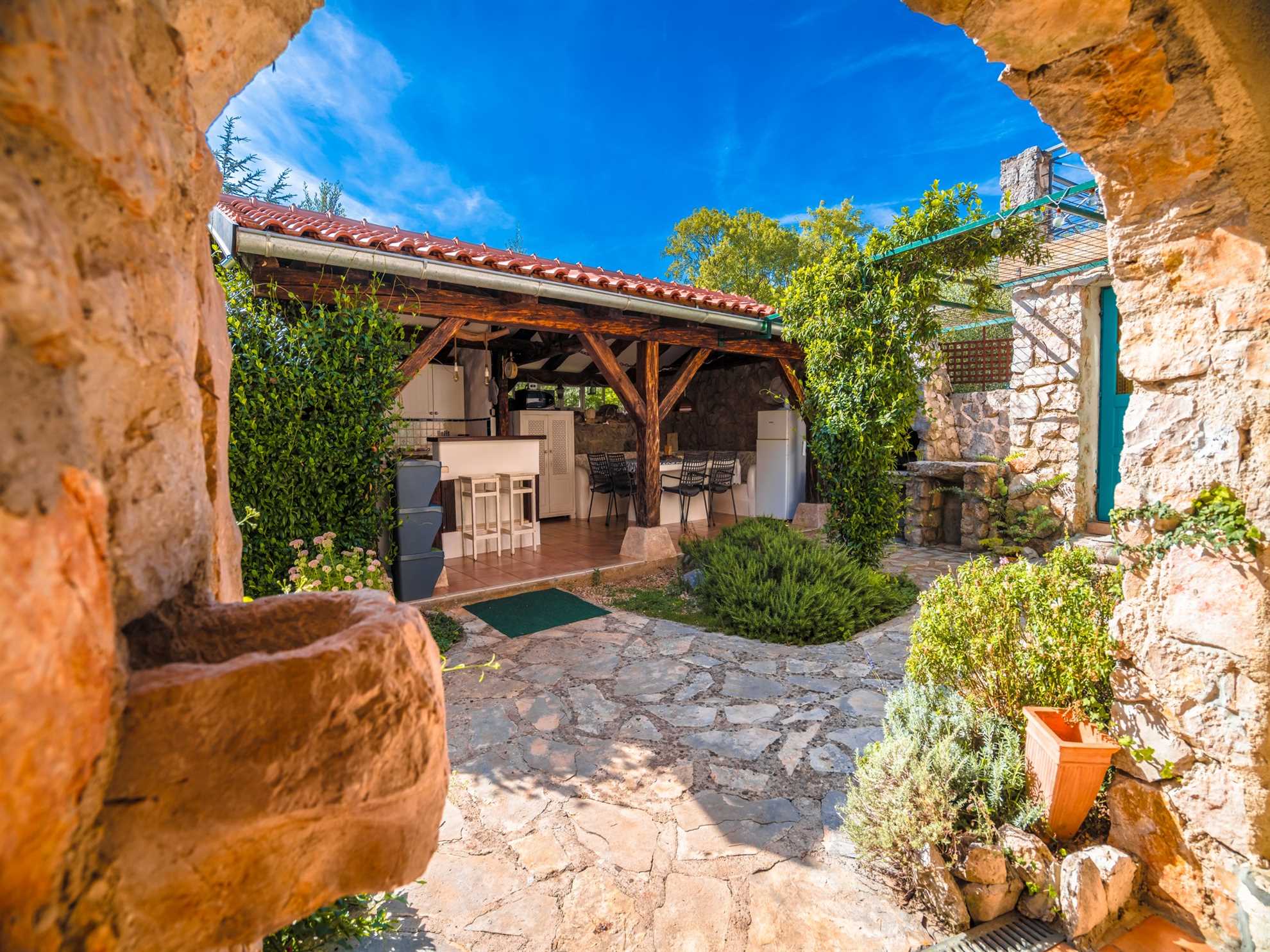 Villa Nana – Charming Stone Villa with Private Pool