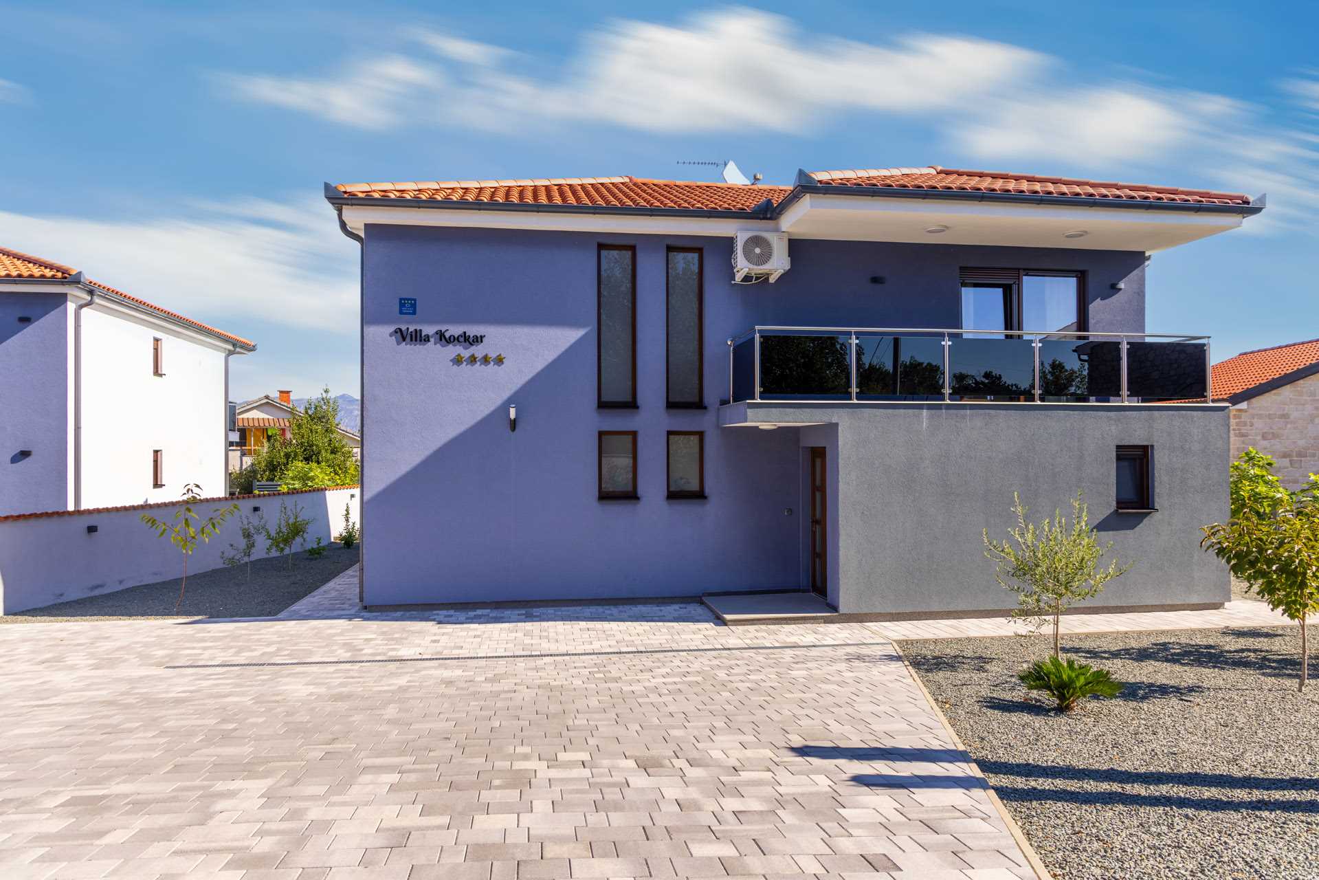 Villa Azur – Modern Villa with a Swimming Pool and Jacuzzi on the Island of Krk