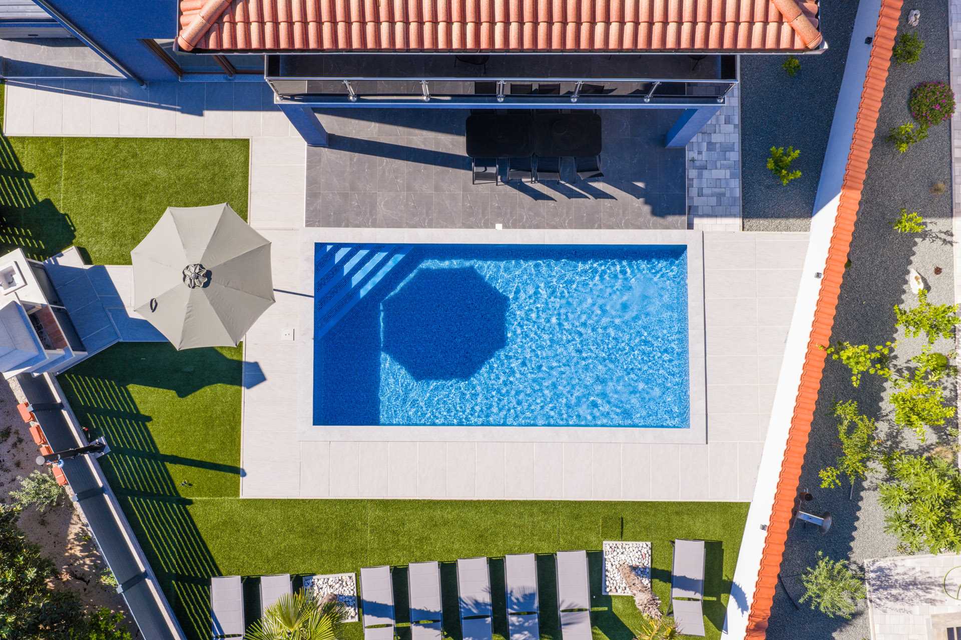 Villa Azur – Modern Villa with a Swimming Pool and Jacuzzi on the Island of Krk