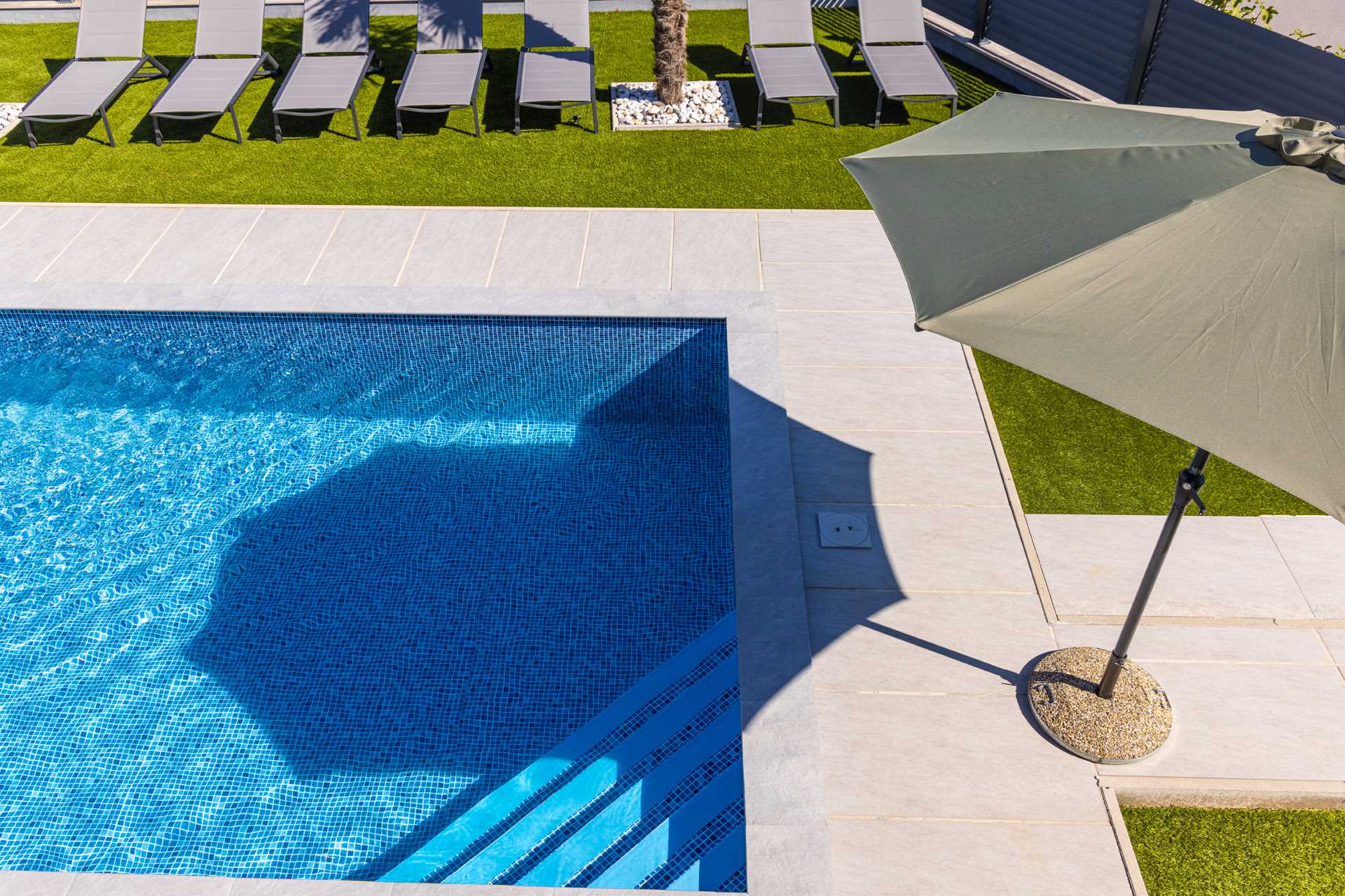 Villa Azur – Modern Villa with a Swimming Pool and Jacuzzi on the Island of Krk