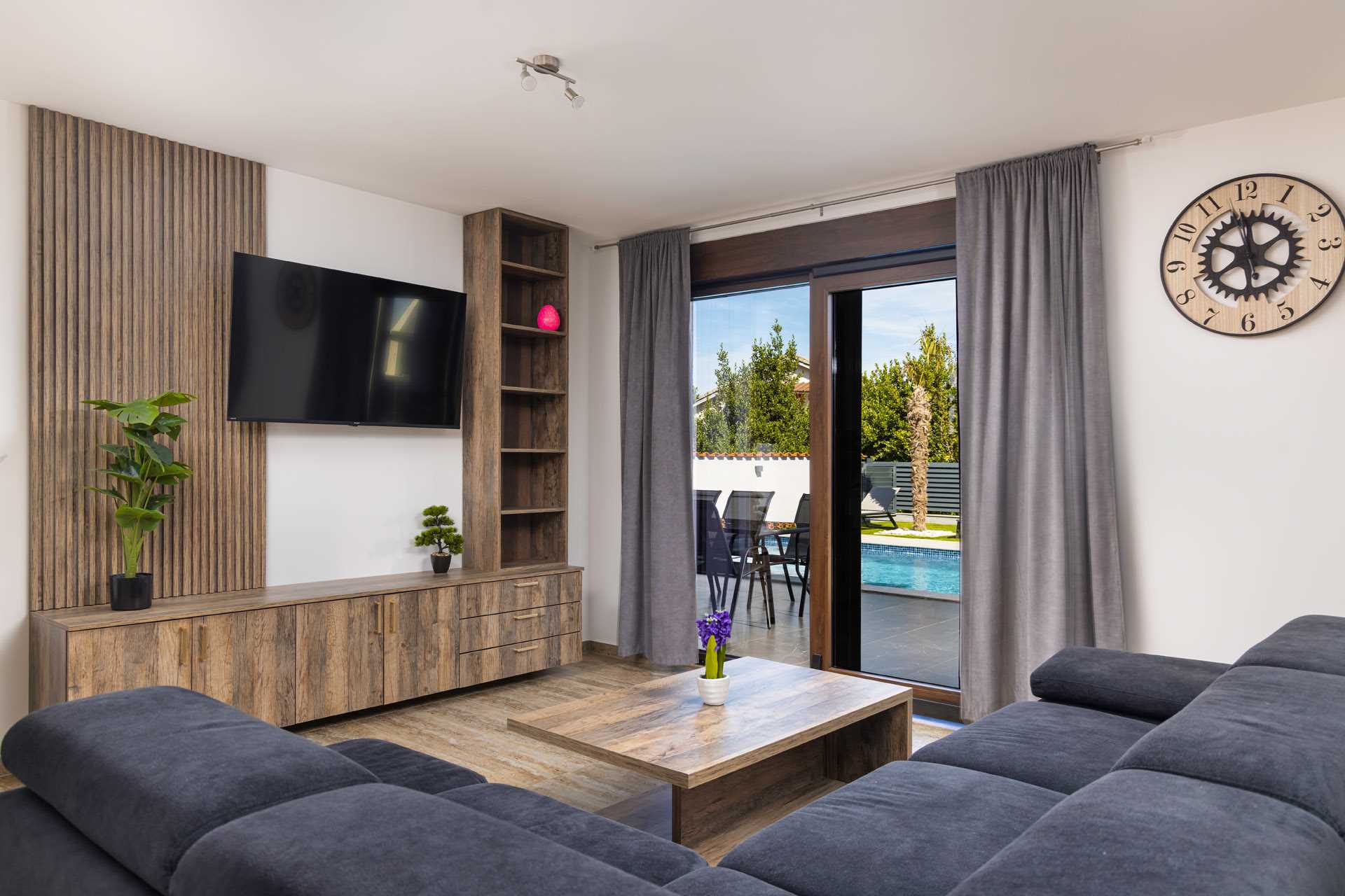 Villa Azur – Modern Villa with a Swimming Pool and Jacuzzi on the Island of Krk