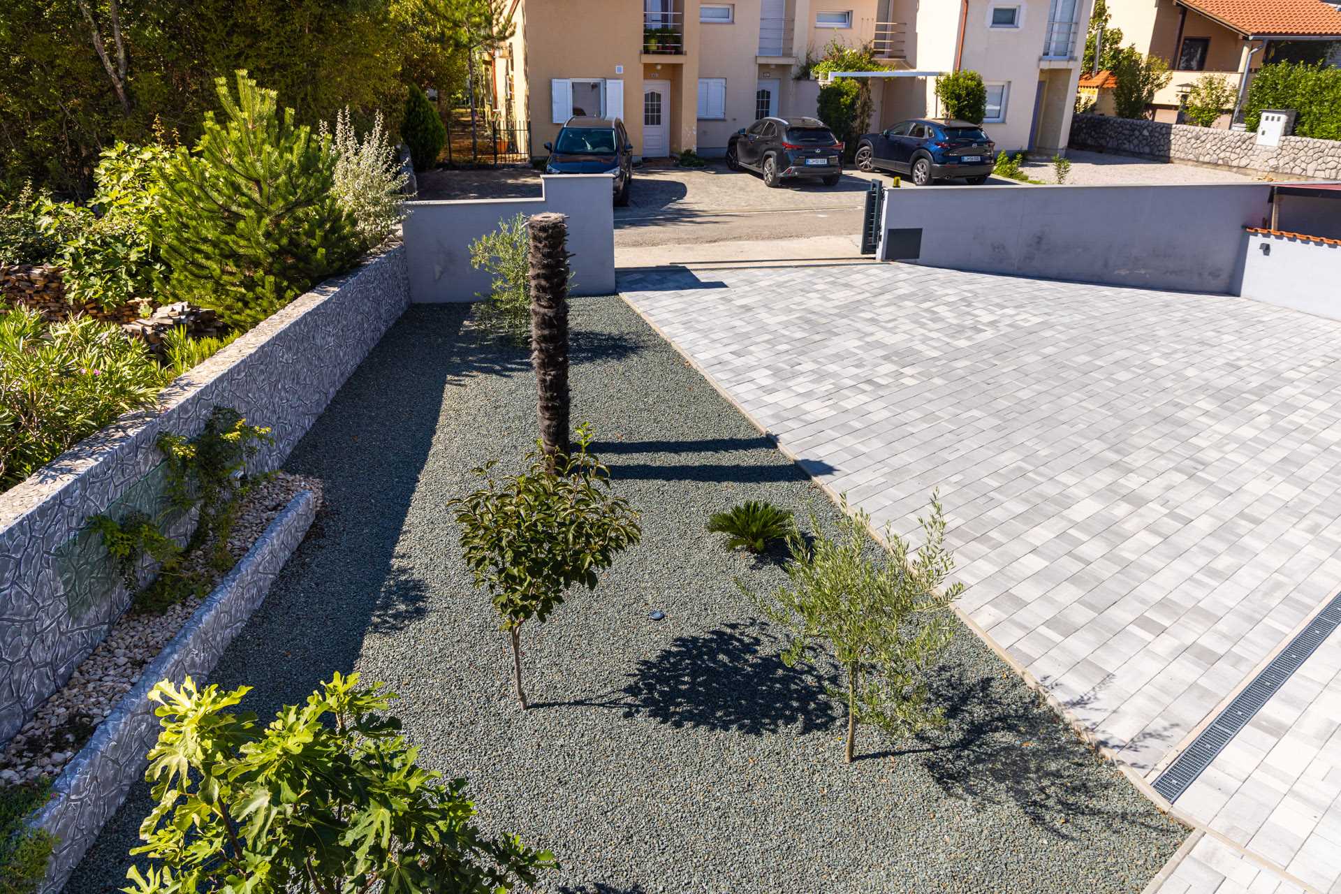 Villa Azur – Modern Villa with a Swimming Pool and Jacuzzi on the Island of Krk