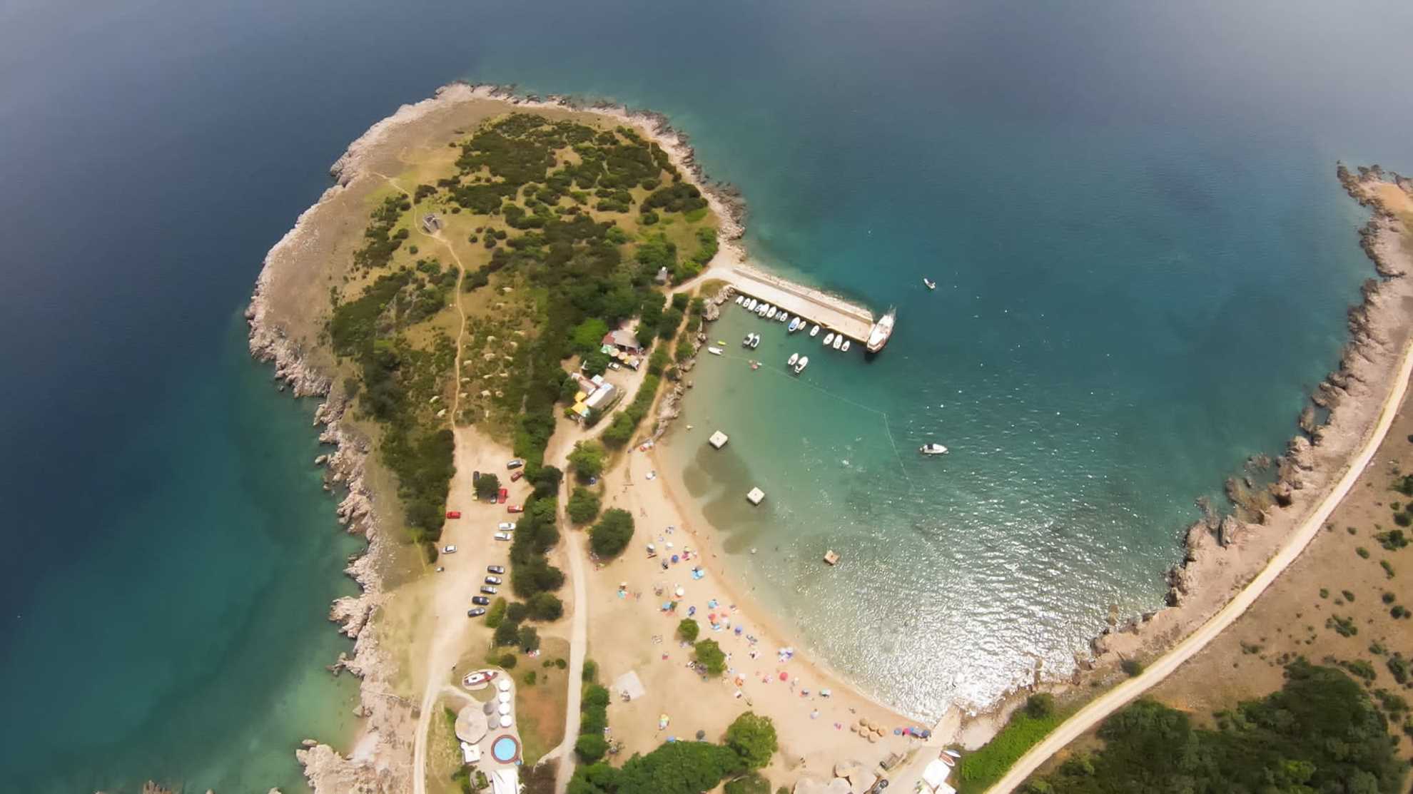Villa with Heated Pool and Jacuzzi – Island Krk