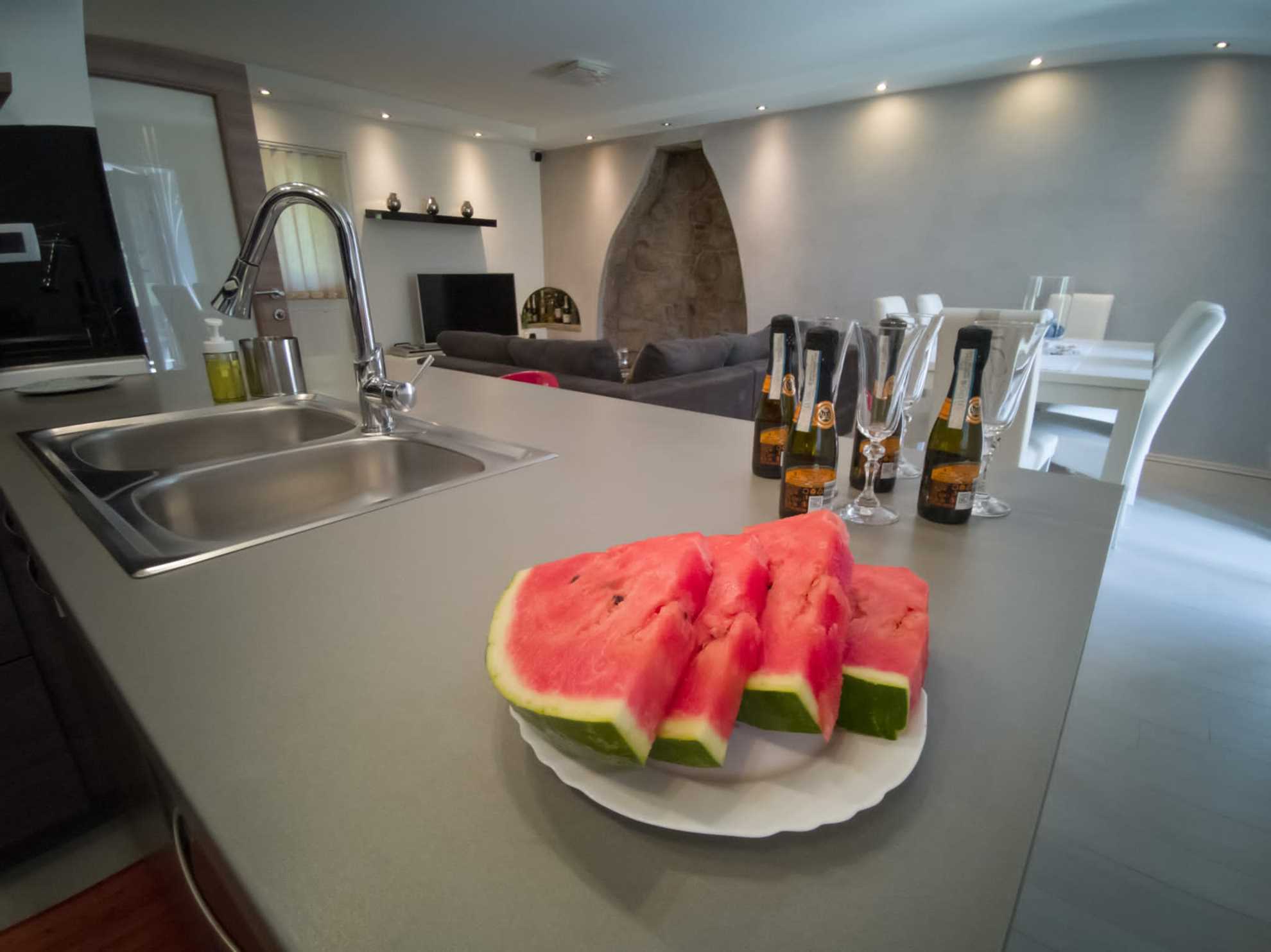 Villa with Heated Pool and Jacuzzi – Island Krk