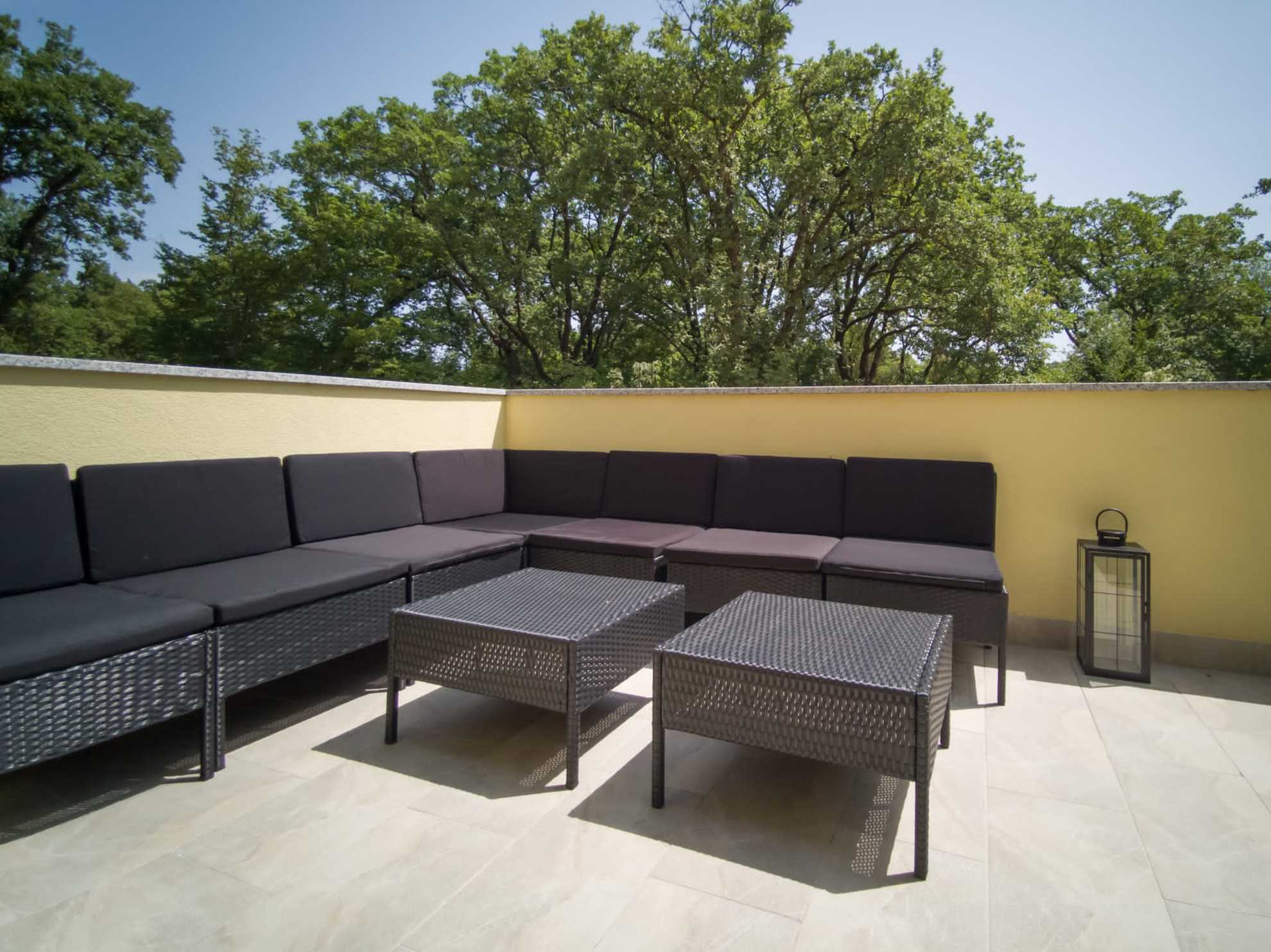 Villa with Heated Pool and Jacuzzi – Island Krk