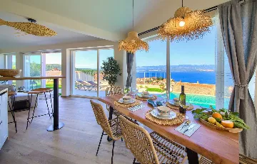 Vrbnik Villa for 6 Guests with Heated Infinity Pool