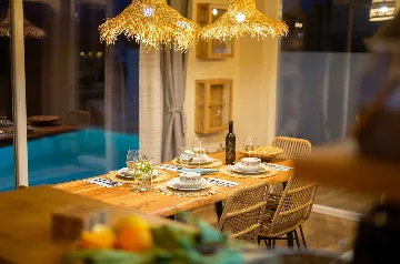 Vrbnik Villa for 6 Guests with Heated Infinity Pool