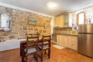 Villa with Pool for 6 in Rasopasno