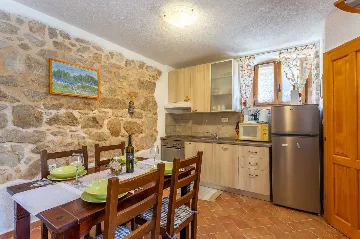 Villa with Pool for 6 in Rasopasno