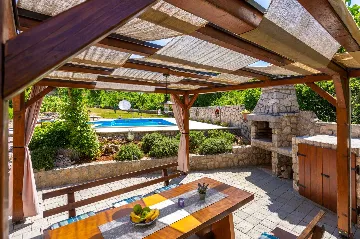 Villa with Pool for 6 in Rasopasno
