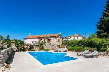 Villa with Pool for 6 in Rasopasno