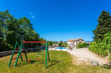 Villa with Pool for 6 in Rasopasno