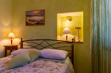 Villa with Pool for 6 in Rasopasno