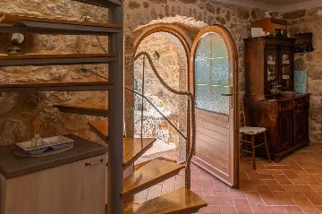 Villa with Pool for 6 in Rasopasno