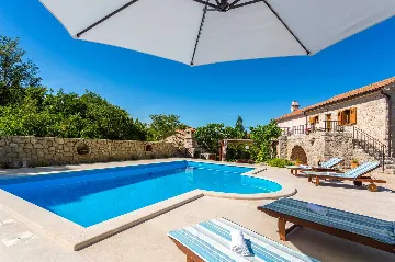 Villa with Pool for 6 in Rasopasno
