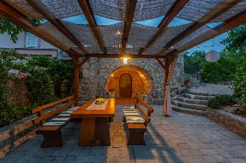 Villa with Pool for 6 in Rasopasno