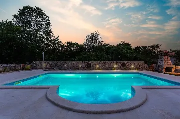 Villa with Pool for 6 in Rasopasno