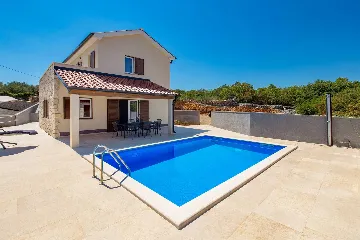 Villa in Vrbnik (Krk) for 6 Guests