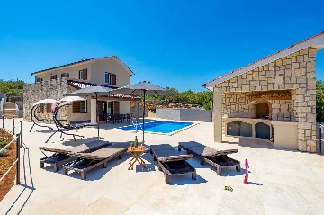 Villa in Vrbnik (Krk) for 6 Guests