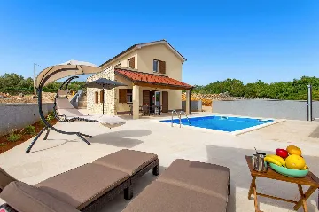 Villa in Vrbnik (Krk) for 6 Guests
