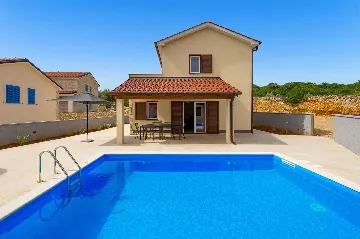 Villa in Vrbnik (Krk) for 6 Guests