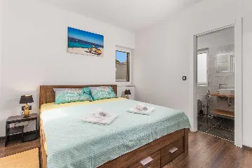 Villa in Vrbnik (Krk) for 6 Guests