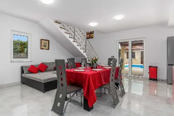 Villa in Vrbnik (Krk) for 6 Guests