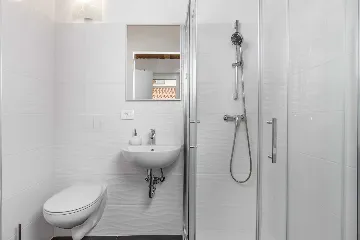 Villa in Vrbnik (Krk) for 6 Guests