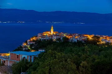 Villa in Vrbnik (Krk) for 6 Guests