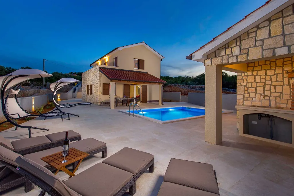 Villa in Vrbnik (Krk) for 6 Guests