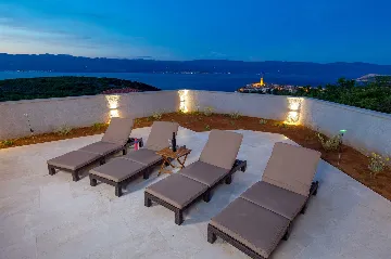 Villa in Vrbnik (Krk) for 6 Guests