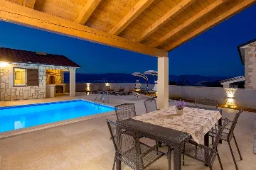 Villa in Vrbnik (Krk) for 6 Guests