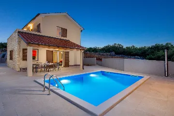 Villa in Vrbnik (Krk) for 6 Guests