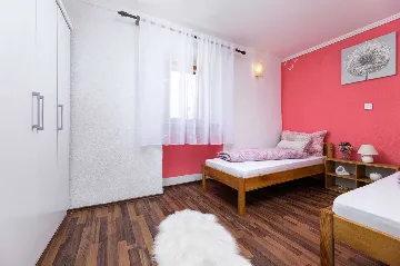 Stone Villa in Gabonjin (Krk) for Up to 5 Guests