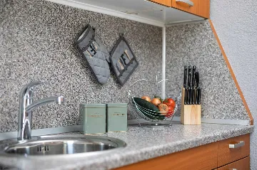 Stone Villa in Gabonjin (Krk) for Up to 5 Guests