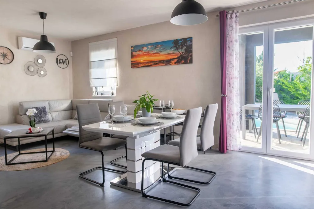 Villa in Sveti Ivan Dobrinjski (Krk) for 5 Guests