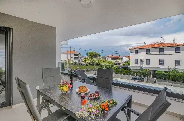 2-Bedroom Apartment near Beach in Vantačići (Krk)