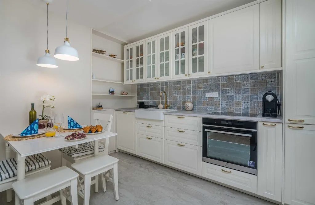 Apartment in Vantačići (Krk) for 4 Guests with Hot Tub