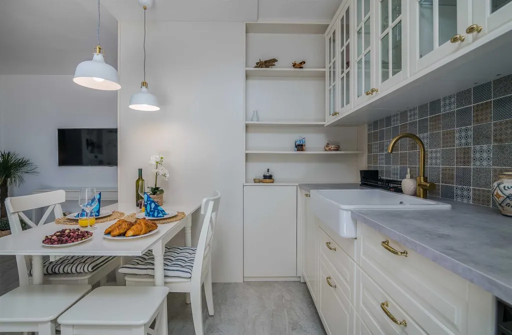 Apartment in Vantačići (Krk) for 4 Guests with Hot Tub
