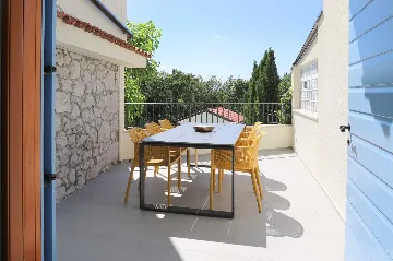 2-Bedroom Villa in Žgombići (Krk) for 6 Guests