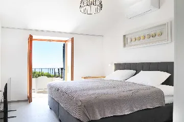 2-Bedroom Villa in Žgombići (Krk) for 6 Guests