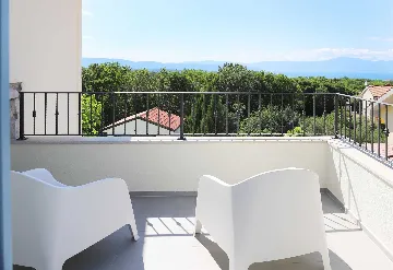 2-Bedroom Villa in Žgombići (Krk) for 6 Guests