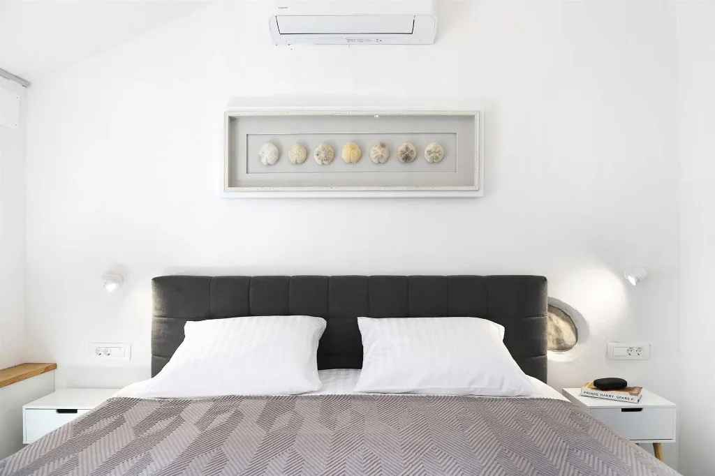 2-Bedroom Villa in Žgombići (Krk) for 6 Guests