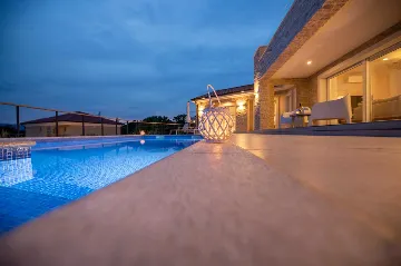 4-Bedroom Villa with Pool in Brzac (Krk)