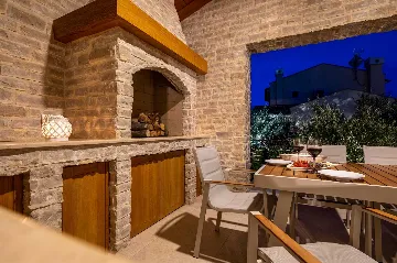 4-Bedroom Villa with Pool in Brzac (Krk)